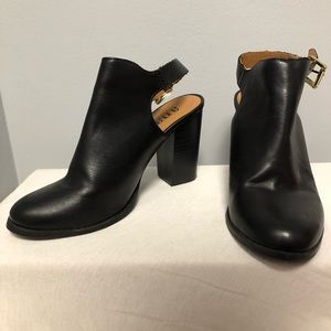 Black Heels, never worn